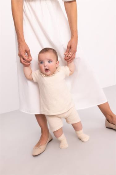 Baby Girl Ruffle Blouse Shorts 2 Piece Set