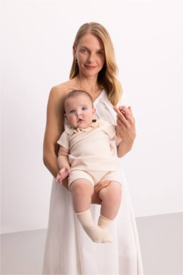 Baby Girl Ruffle Blouse Shorts 2 Piece Set