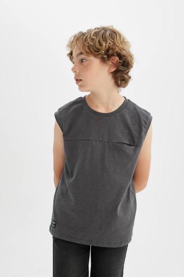 Boy Boy Crew Neck Sleeveless T-Shirt
