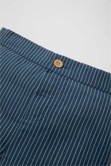 شورت ولادي مخطط قصة عادية