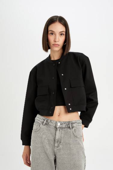 Crop Crew Neck Blazer