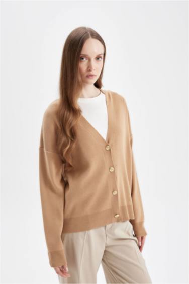 Relax Fit V Yaka Basic Düz Düğmeli Triko Hırka