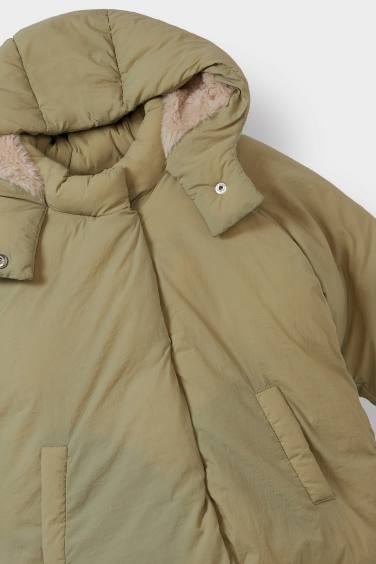 جاكيت دودون بغطاء للرأس