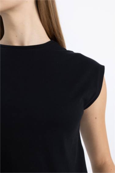 تيشيرت كت قصة فضفاضة