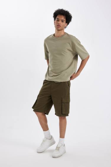 Cargo Fit Gabardine Regular Hem Bermuda