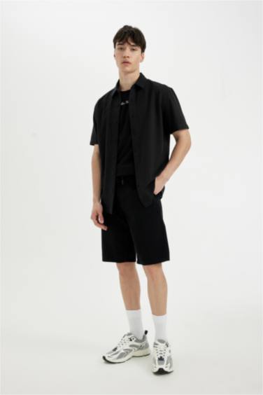 برمودا قطن جبردين قصة عادية ورجل عادية