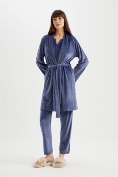 روب نوم قصة عادية من Fall in Love