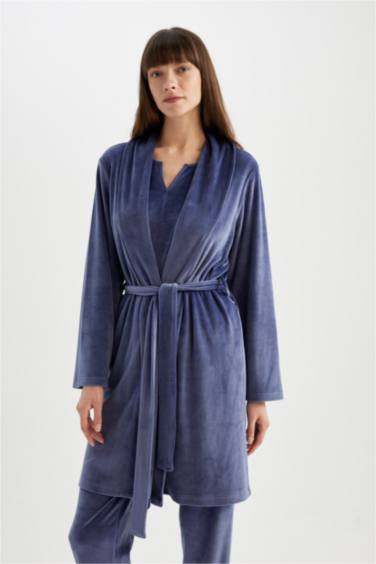 روب نوم قصة عادية من Fall in Love