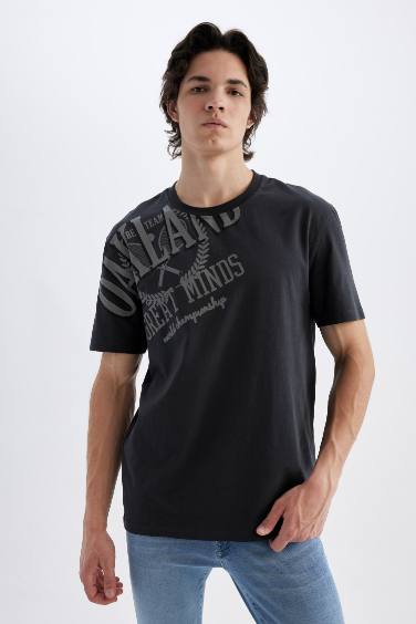 Regular Fit Crew Neck Printed T-Shirt