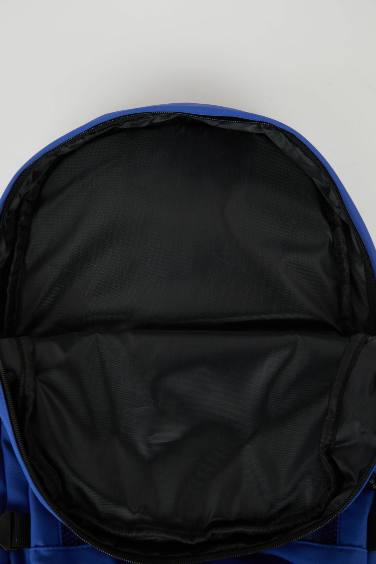 جنطة ظهر للجنسين