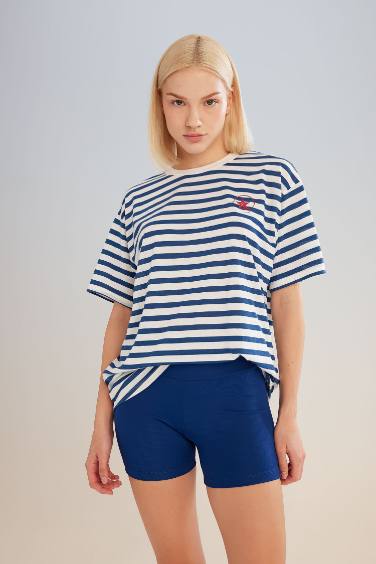 ليجن بايكر قصير رياضي من DeFactoFit