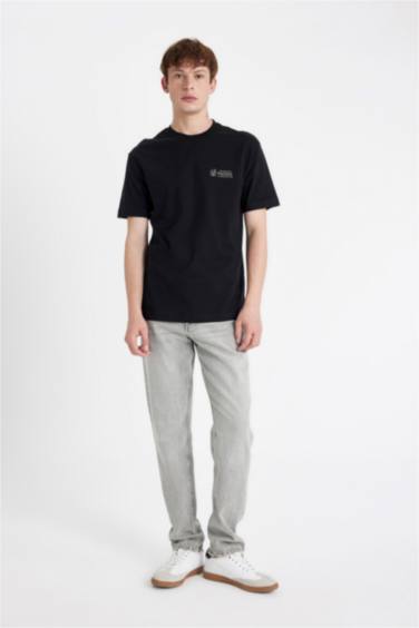 تيشيرت نص كم قصة عادية برقبة مستديرة من ستار وورز