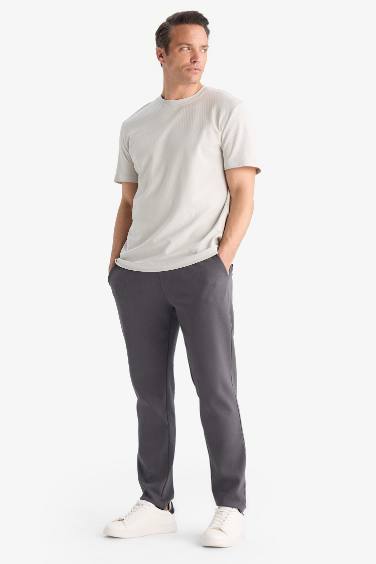 Брюки узкого кроя стандартного покроя