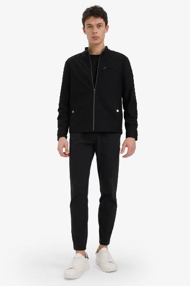 Pantalon à jambes étroites Coupe régulière