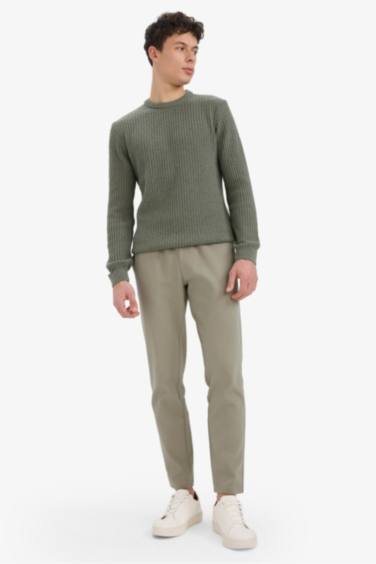 Джоггеры, базовые, на шнуровке, с карманами, прямой покрой