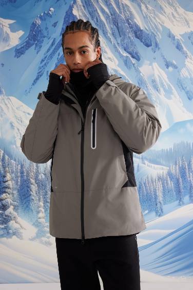 бас киімді Пальто