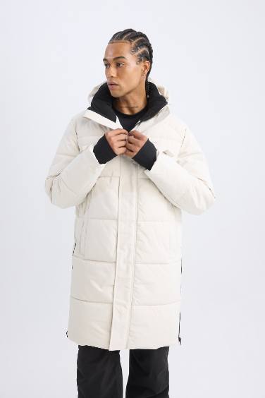 DeFactoFit Su Geçirmez Uzun Mont Parka Fermuarlı Çıtçıtlı Cepli Su Geçirmez Kapüşonlu