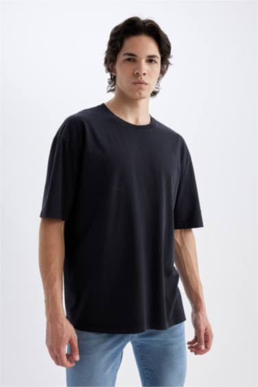 Oversize Fit Crew Neck Short Sleeve T-Shirt