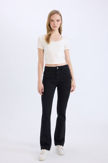 تيشيرت نص كم أسود عادي سليم فيت برقبة U