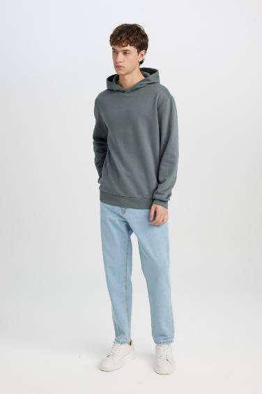 سويت شيرت مطبوع قصة عادية بكابيشون أخضر