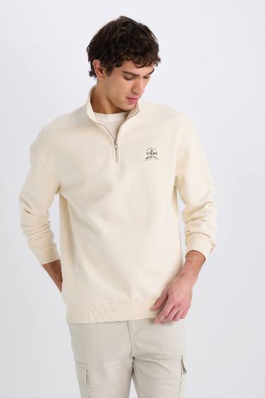 Comfort Regular Fit Rahat Kalıp Fermuarlı Dik Yaka Baskılı Sweatshirt