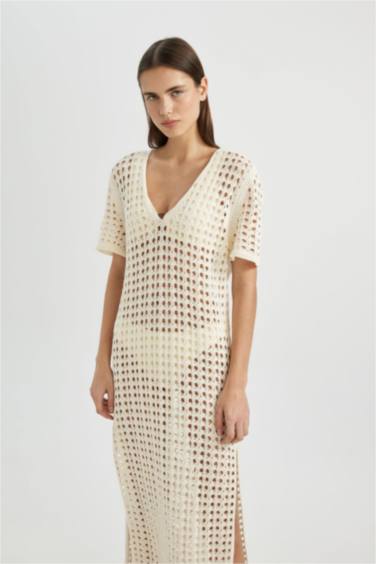 Fall in Love V-Neck Short Sleeve Knitted Knitted Beach Dress