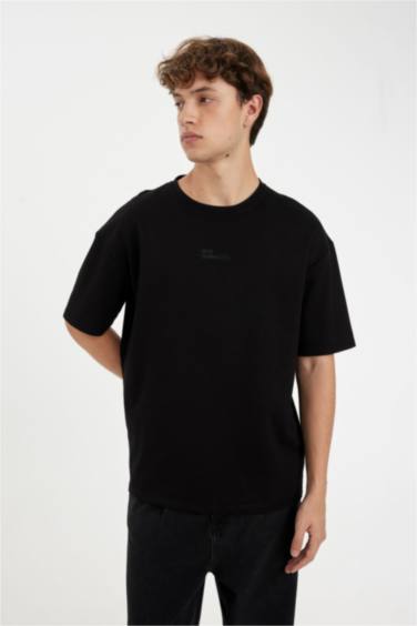 дөңгелек жаға минималл Қысқа жеңді футболка