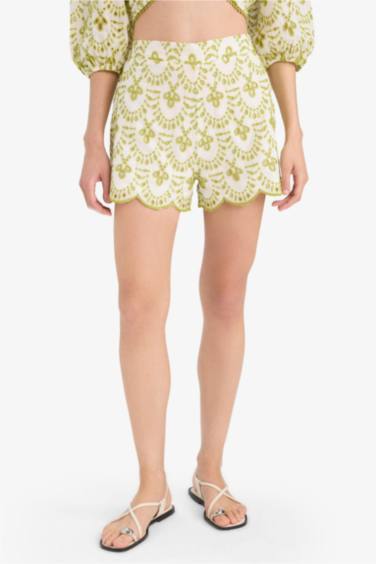 لبس بحر مطرز قصة عادية من Fall in Love