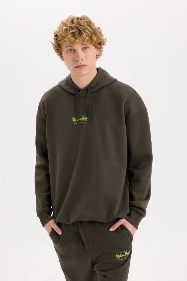 Rick and Morty Boxy Fit Kapüşonlu Sırt Baskılı Sweatshirt
