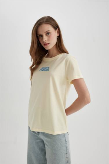 تيشيرت نص كم قصة عادية مطبوع برقبة مستديرة