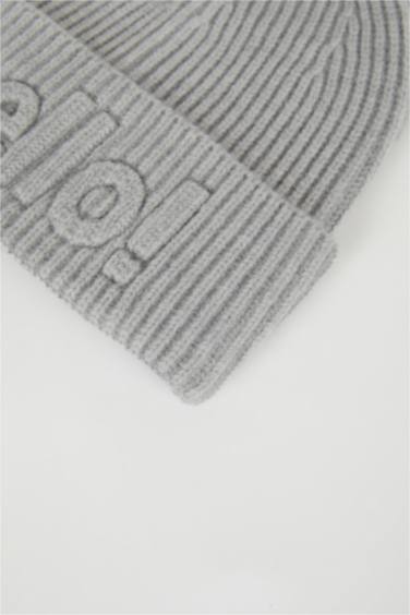 Woman Slogan Printed Knitted Beanie