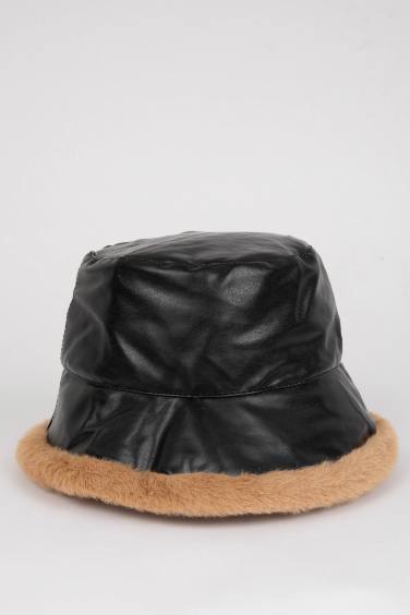 Woman Faux Leather Hat