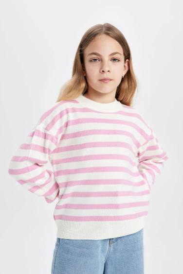 Girl Standard Fit Crew Neck Pullover