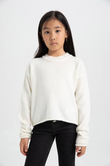 Girl Standard Fit Crew Neck Pullover