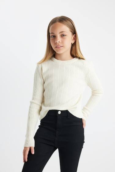 Girl Standard Fit Crew Neck Pullover