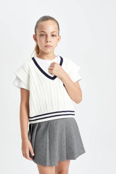 Girl Standard Fit Sweater Vest