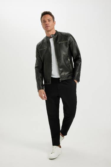 جاكيت جلد صناعي سليم فيت بياقة عالية ببطانة