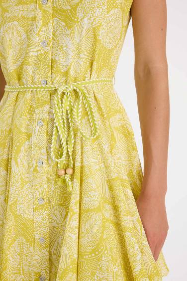 فستان قصير مطبوع فوال بقصة A بياخة قميص بدون ردن