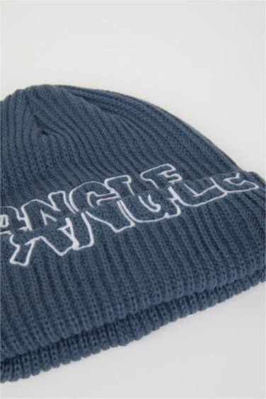 Шапка с принтом для мужчин