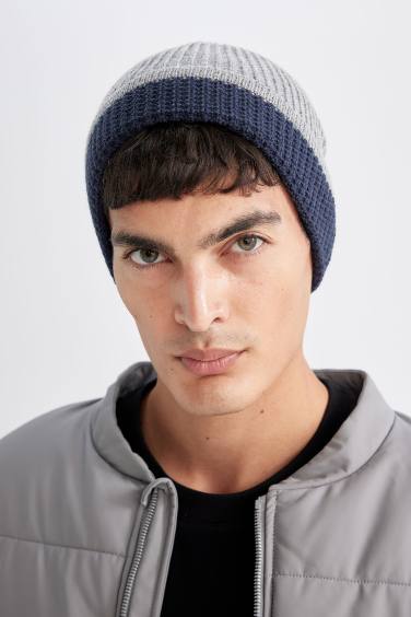 Man Striped Beanie