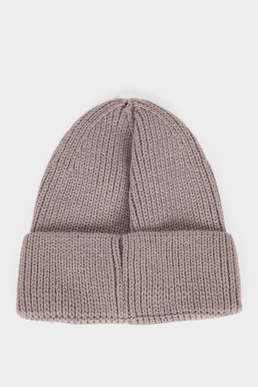 Erkek Dokuma Etiketli Bere