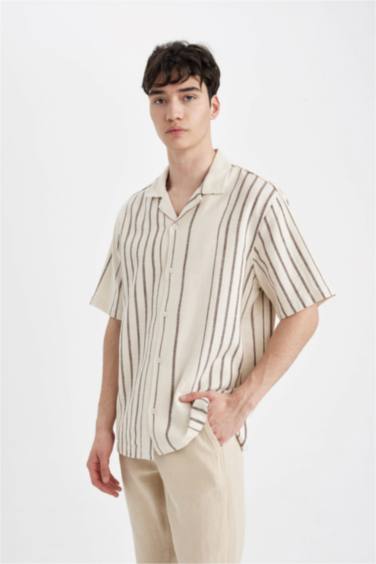 Chemise àcoupe Relax et à Manches Courtes