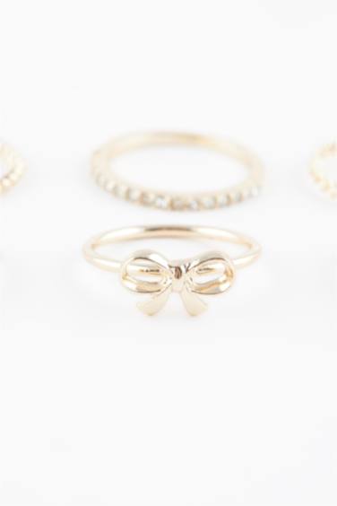 Woman 9 Piece Gold Rings