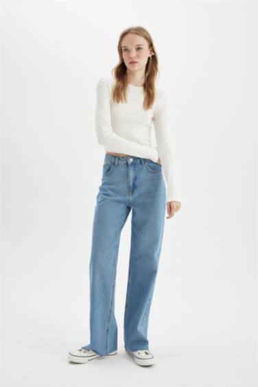 90's Wide Leg Yüksek Bel Paça Ucu Kesik Jean Yıkamalı Pantolon