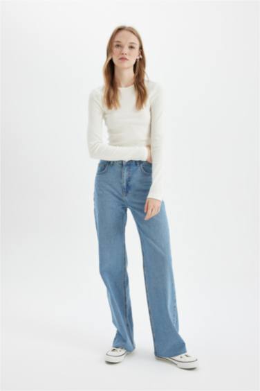 90's Wide Leg Yüksek Bel Paça Ucu Kesik Jean Yıkamalı Pantolon