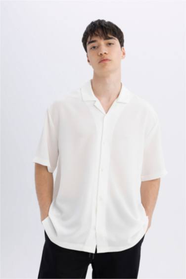 Relax Fit Resort Neck Crinkle Fabric Short Sleeve Shirt