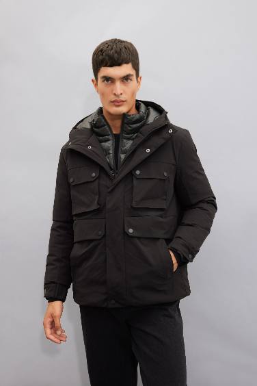 Su İtici Slim Fit Dar Kesim Kapüşonlu Fermuarlı Çıtçıt Kapamalı Cepli Mont