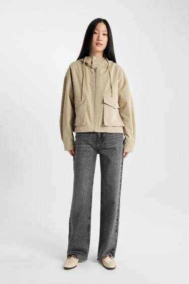 جاكيت قصة عادية بغطاء للرأس