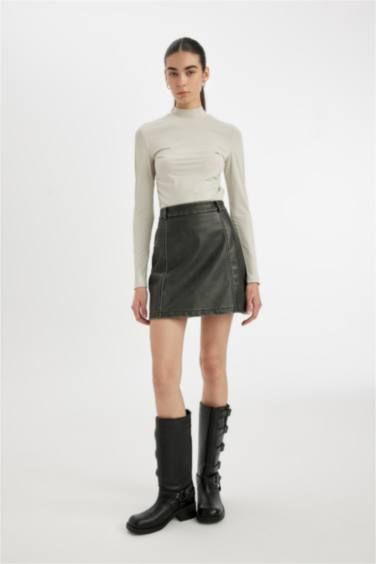 Coool A Cut Faux Leather Mini Knitted Skirt