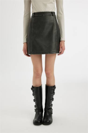 Coool A Cut Faux Leather Mini Knitted Skirt